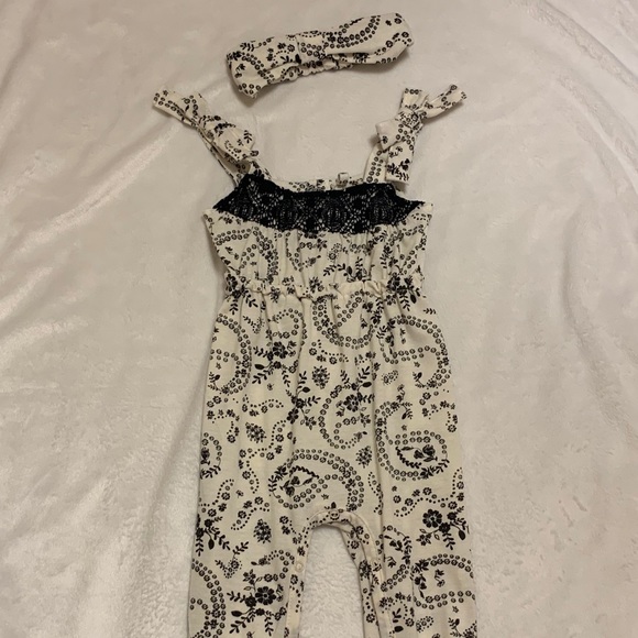 Jessica Simpson Romper - Picture 1 of 2